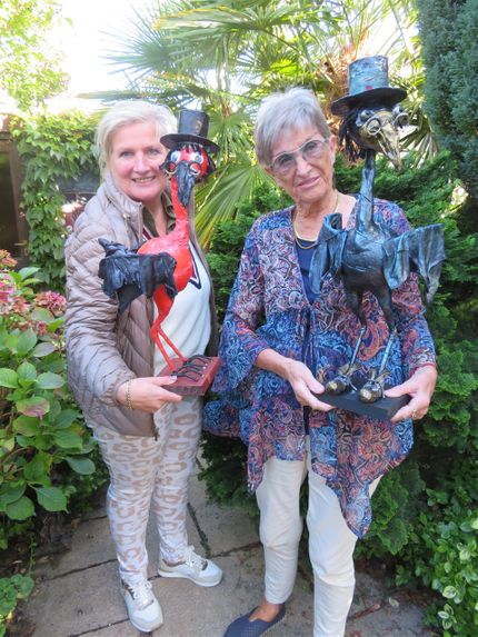 En op 17 september hebben Liesbeth en Veronique deze 2 leuke vreemde vogels gemaakt  ! Het was weer een super gezellige dag met erg enthousiaste deelnemers !! Zij komen zeker nog een keer terug !